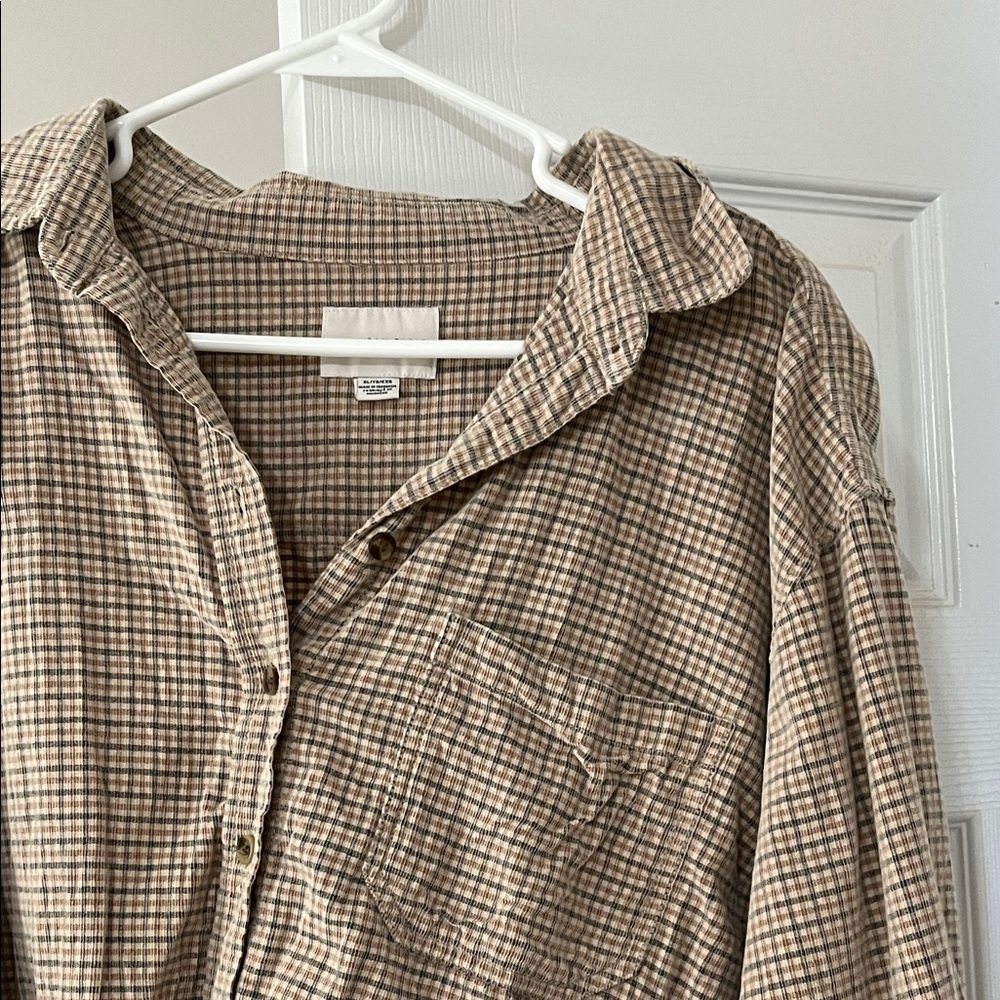 American Eagle Outfitters Plaid Button-Up Shirt / Shacket in Tan, Cream & Black